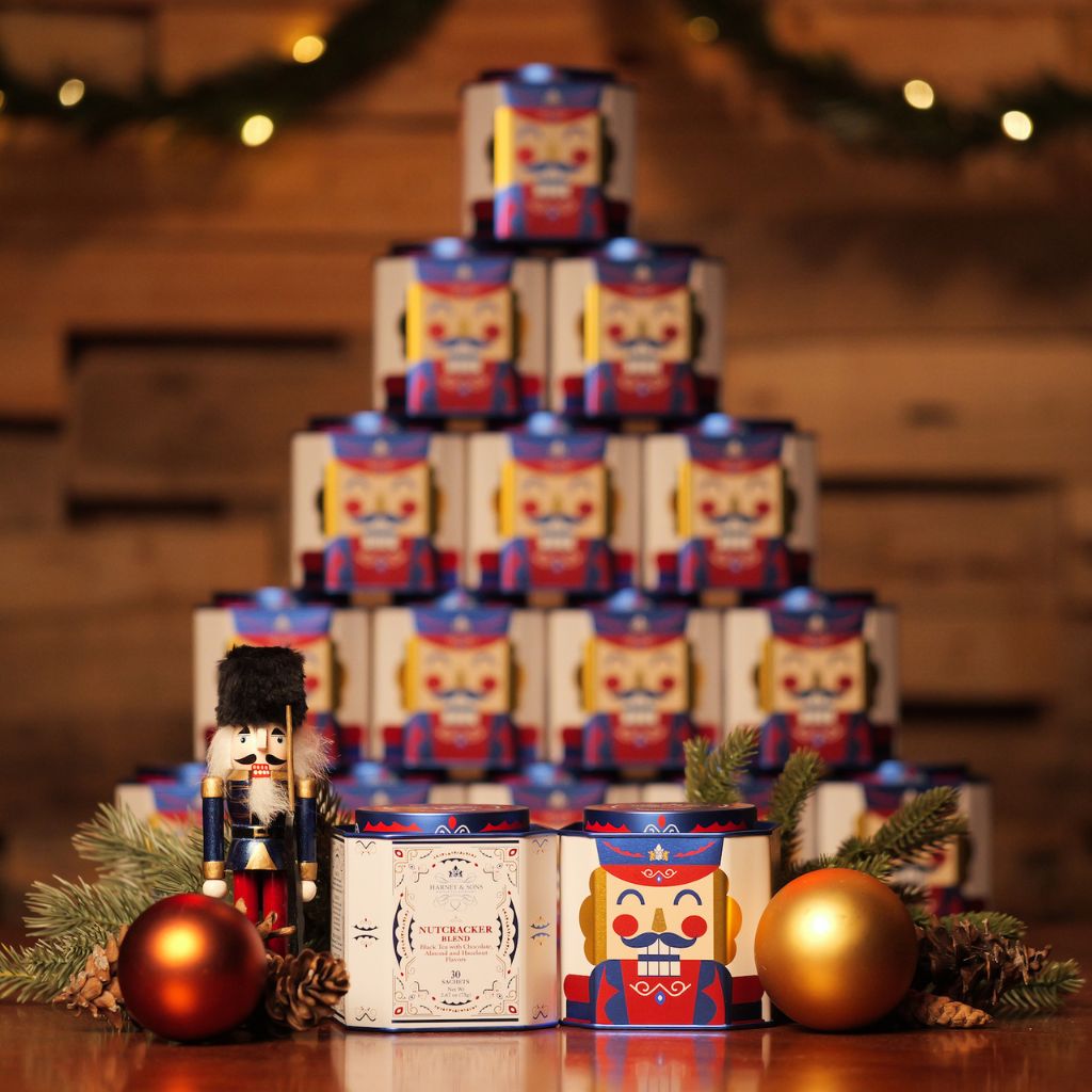 SHIPP AFTER 8.12 Nutcracker Blend, Tin of 30 Sachets